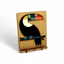 Afbeelding in Gallery-weergave laden, Tucan Rainbow Pop-up Art
