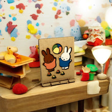 Afbeelding in Gallery-weergave laden, Miffy & Nina Pop-up Art