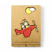 Afbeelding in Gallery-weergave laden, Miffy in a Plane Pop-up Art